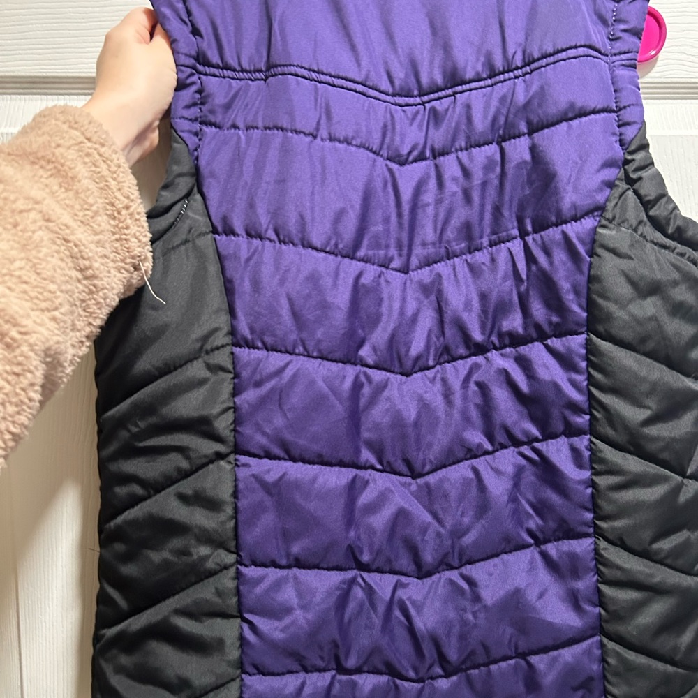 Ravens Vest
